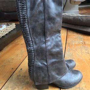 Ferggie mid calf boots